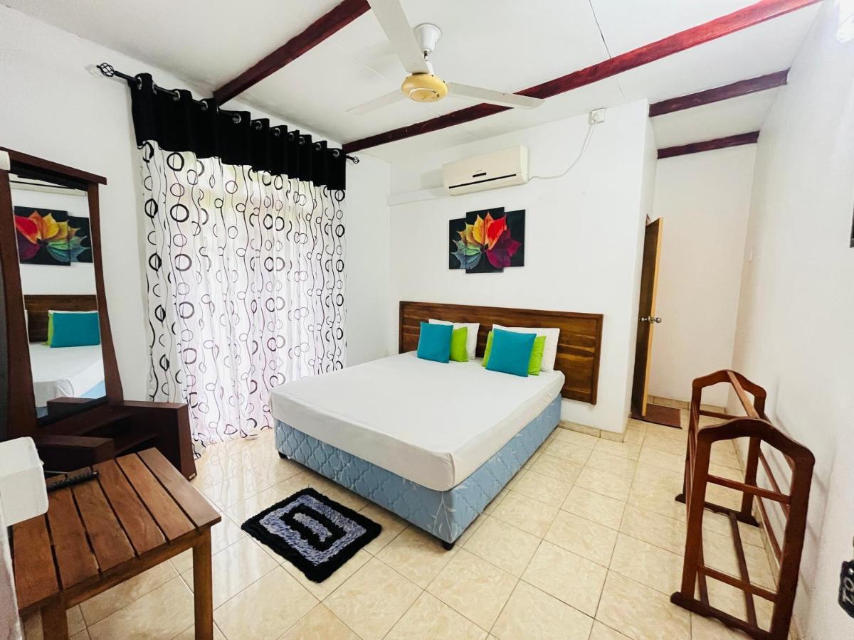 Tishan Holiday Resort Полоннарува Екстер'єр фото
